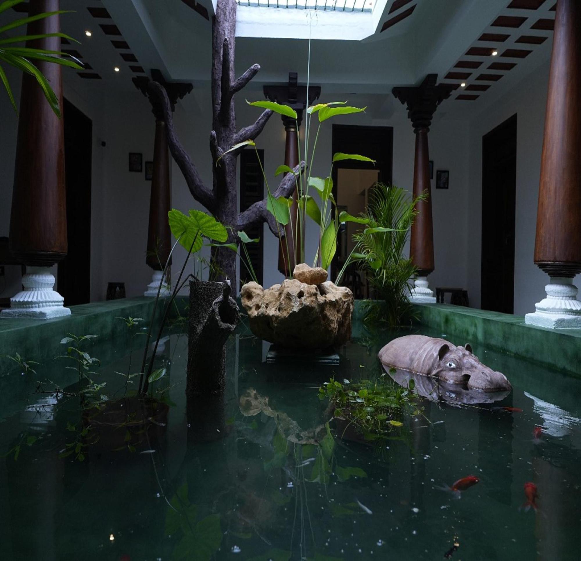 Courtyard Castle Heritage Resort Pondicherry Exterior foto