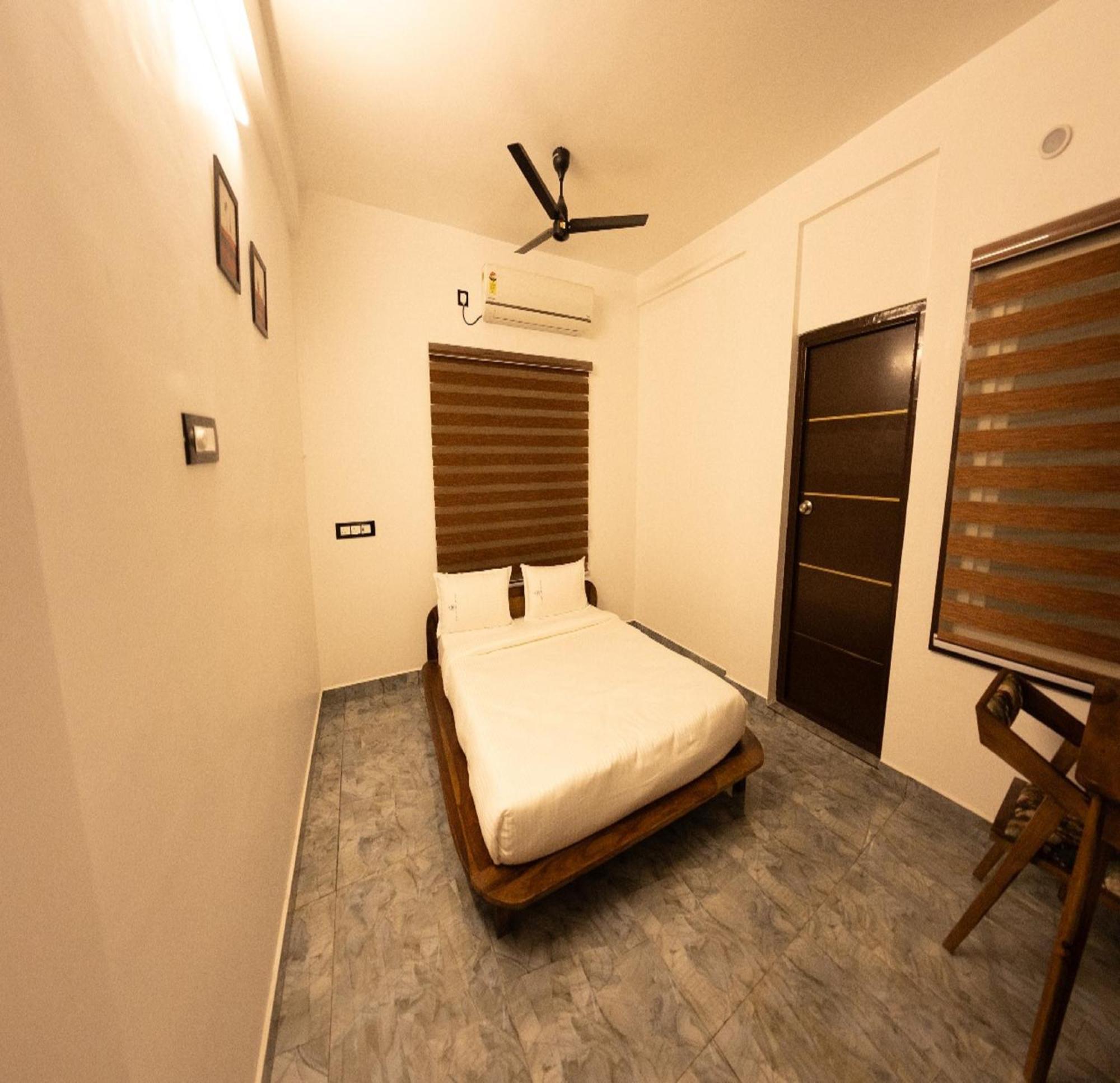 Courtyard Castle Heritage Resort Pondicherry Exterior foto